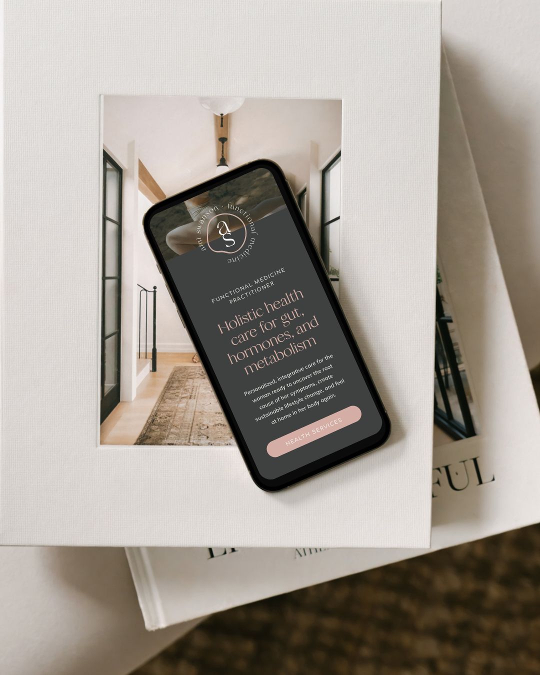 showit website template optimized for mobile view
